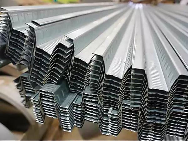 Mengenal Perbedaan Besi, Baja, Stainless Steel, dan Aluminium dalam Konstruksi & Furniture